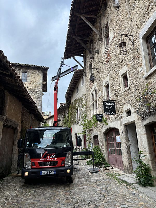 Levage charpente milieu urbain